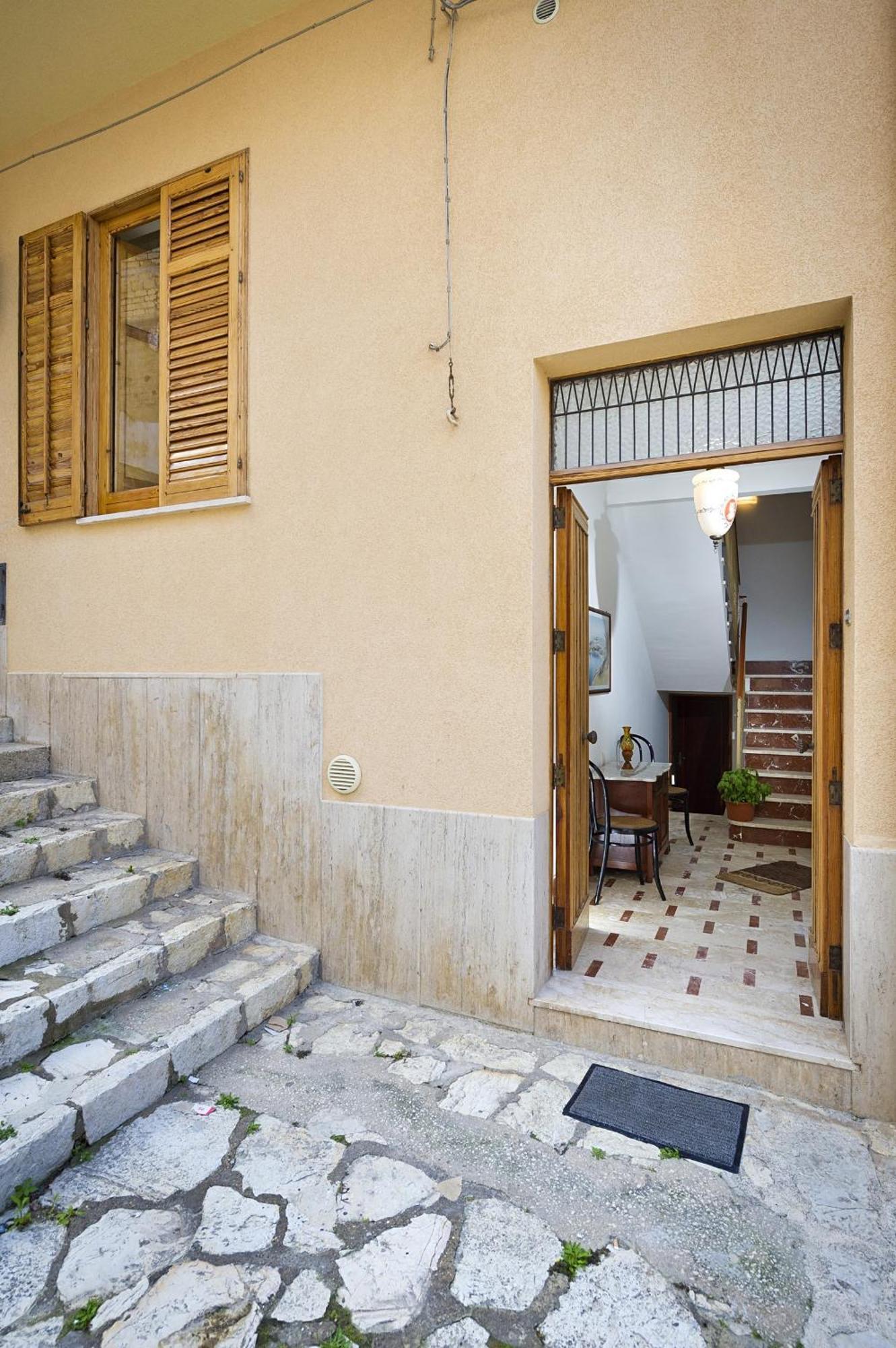Affittacamere Le Scale Castellammare del Golfo Exterior foto